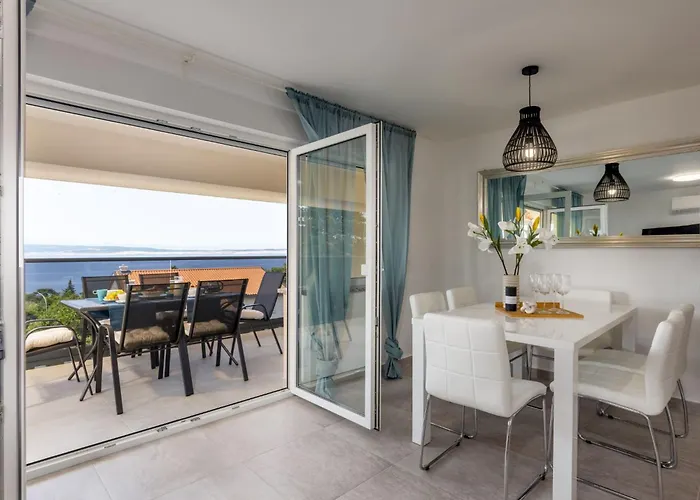 شقة Modernes In Crikvenica Mit Gemeinschaftspool By Interhome
