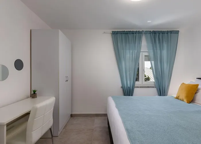 Apartment Modernes In Crikvenica Mit Gemeinschaftspool By Interhome