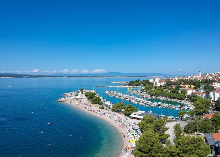 Modernes In Crikvenica Mit Gemeinschaftspool By Interhome شقة